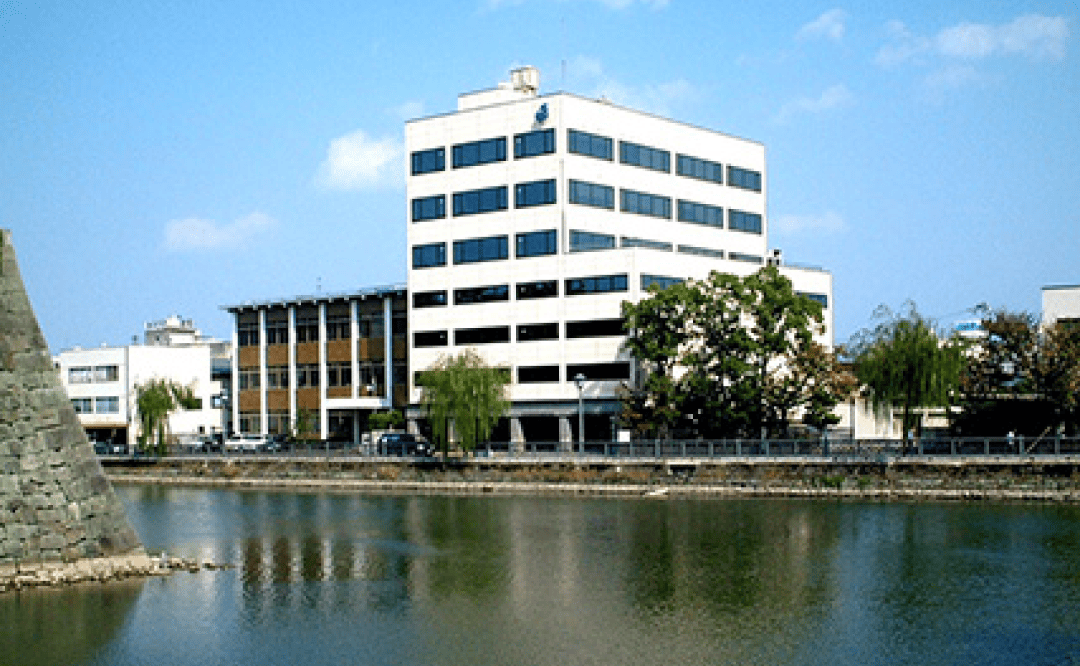 栄月株式会社本社